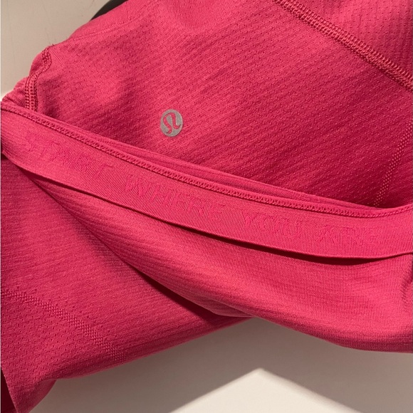 Lululemon Swiftly Tech Cropped Short-Sleeve Shirt 2.0
Raspberry Coulis Size 0 - Picture 9 of 10